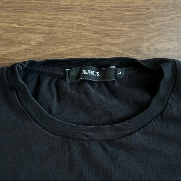 Juventus F.C. T-Shirt - Picture 5 of 5